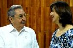 Raúl Castro y la excelentísima señora María Ángela Holguín Cuéllar