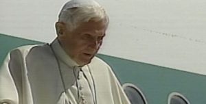 Su Santidad Benedicto XVI arribó al Aeropuerto Internacional Antonio Maceo, de la ciudad de Santiago de Cuba.