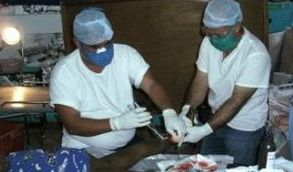 Durante el terremoto en Haití la colaboración médica cubana fue decisiva.