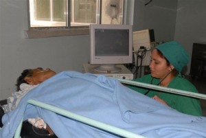 En el postoperatorio los enfermeros asumen el seguimiento del recién operado.