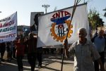 Trabajadores del sector azucarero durante el desfile por el Primero de Mayo de 2011. 