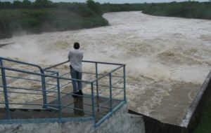 En junio la Zaza ha evacuado unos 120 millones de metros cúbicos de agua a fin de mantener el volumen previsto para la etapa.