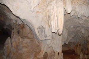 Arte rupestre en la cueva de Ramos