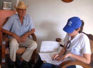 Centenares de jóvenes están vinculados a las labores del IV Censo de Población y Viviendas. (foto: Oscar Alfonso Sosa)