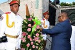 Ali Bongo Ondimba rindió tributo a los cubanos caídos por la independencia de países africanos.(foto: PL)