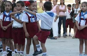 Más de 74 000 alumnos se incorporaron este lunes a los estudios en sus diferentes enseñanzas.