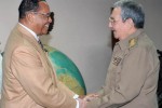 Raúl y Farrakhan intercambiaron sobre diferentes aspectos de la actualidad de Cuba y Estados Unidos. (foto: Tomada de Granma)