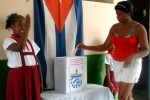 El 82,65 por ciento de los más de ocho millones de cubanos con derecho al sufragio habia votado hasta las dos de la tarde.