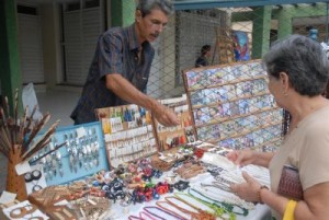 : Para el 2013, en el impuesto sobre los ingresos personales los cuentapropistas tienen un mínimo exento de 10 000 pesos. 