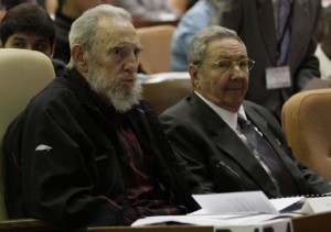 Fidel y Raúl asistieron a la constitución de la Asamblea Nacional en su VIII Legislatura.