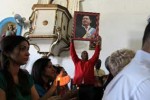 Los devotos llegaron al Santuario Nacional de San Lázaro, en La Habana, para pedir por la salud del mandatario.