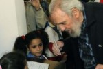 El Comandante en Jefe Fidel Castro Ruz, ejerce su derecho al voto.