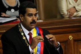 Hagamos de estos seis años una época de prosperidad, dijo Maduro.