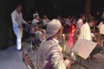 Con 14 integrantes, la mayoría jóvenes, la nueva orquesta mantiene su tradición de jazz band con formato reducido.