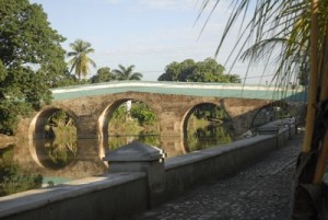 El Puente sobre el río Yayabo, símbolo patrimonial de la ciudad espirituana.