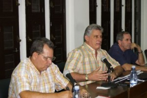 Díaz-Canel destacó la importancia de potenciar espacios juveniles no tradicionales como fórmula para la recreación. (Foto: GARAL)