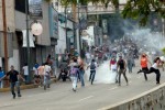 Opositores salieron a las calles a generar desestabilización y atacaron casas del Partido Socialista Unido de Venezuela (PSUV) y Centros de Diagnóstico Integral (CDI).