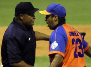 Uno de los puntos negativos de la serie 52 fue el arbitraje.