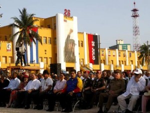 El presidente Raúl Castro, acompañado por mandatarios de América Latina y el Caribe, preside el Acto Central por el Día de la Rebeldía Nacional.