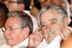 Raúl estuvo acompañado por el presidente uruguayo, José Mujica, y otros líderes caribeños.