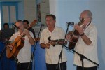 Los tríos espirituanos constituyen una tradición arraigada dentro de la historia de la música cubana. 