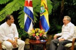 El presidente de Ecuador, Rafael Correa, durante las conversaciones oficiales con su homólogo cubano Raúl Castro. (foto: Estudios Revolución)
