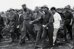 Fidel recorre las posiciones vietnamitas en medio de la guerra septiembre de 1973. Foto: Estudios Revolución/Cubadebate