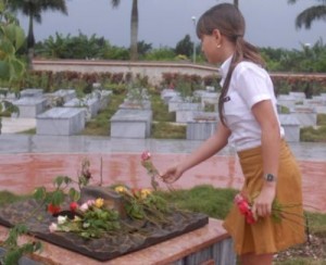 Bajo pertinaz llovizna, el pueblo de Yaguajay rindió homenaje a Camilo, en el aniversario 54 de su desaparición física.