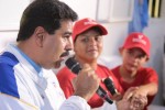 Maduro firmó sus dos primeros decretos tras recibir poderes especiales mediante Ley Habilitante.