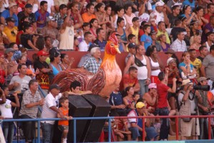 ¿Se llenará el Huelga en series venideras para apoyar a los nuevos Gallos?.