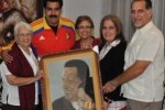 Maduro junto a René González, Mirta Rodríguez, madre de Guerrero, su hermana Maruchy, y Olga Salanueva, esposa de René.