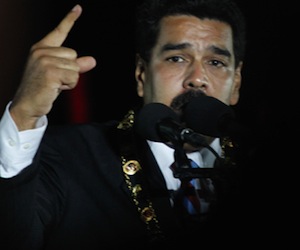 Maduro denunció la actuación violenta de grupos fascistas de la derecha.