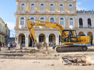 En las últimas jornadas, se han hecho frecuentes términos como parque temático y parque arqueológico a la hora de evaluar el destino de este punto de la ciudad.