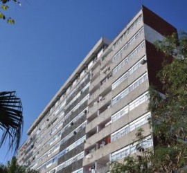 Edificio 12 plantas, en Olivos I.