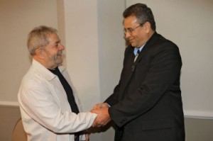 Gustavo Rodríguez Rollero junto a Luiz Inácio Lula da Silva en Brasil. 