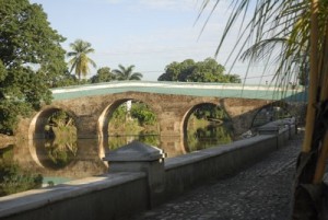 Acerca de su construcción los expertos apuntan que la primera piedra se colocó en 1817 y la obra finalizó en 1831.