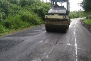 Decenas de comunidades montañosas han sido beneficiadas con los trabajos de reparación y mantenimiento vial.