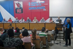 En los debates afloró la importancia de la prensa para educar, instruir y convencer mediante juicios críticos y alejados de loas.