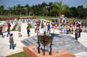 El Memorial Comandante Camilo Cienfuegos, un sitio de obligada visita para los brigadistas.