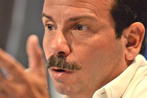 La felicidad incompleta.