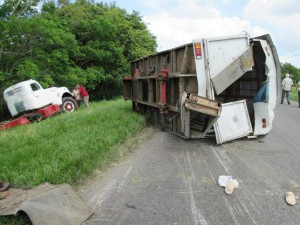 Accidente de tránsito ocurrido este lunes en  Placetas, Villa Clara. Foto de Odalys Paz, de Radio Placetas, para CMHW.