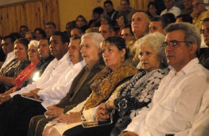 El Comandante de la Revolución Ramiro Valdés Menéndez se encontraba entre los distinguidos invitados a esta ceremonia político-cultural.