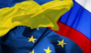 Rusia, Ucrania y la Unión Europea (UE) analizarán el mes próximo un acuerdo de asociación que firmarán estos dos últimos dentro de una semana.