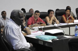 Los legisladores de esas comisiones consideran que "el país que viola constantemente los derechos de niños, niñas y mujeres no tiene autoridad moral para condenar a Cuba".