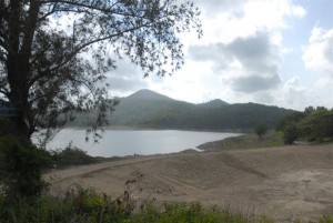 La terminación del aliviadero auxiliar devuelve la seguridad operacional al embalse.