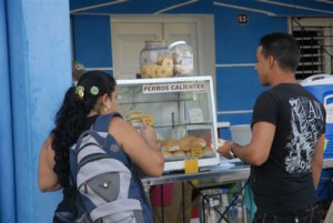 Entre las opciones más demandadas están los paladares y otras formas de venta de alimentos.