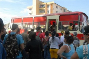 Transportes Escolares apoyará el traslado de vacacionistas hacia el cordón playa y las instalaciones de Campismo. 