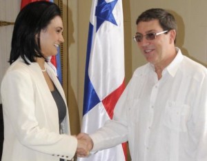 Isabel de Saint: La visita a Cuba es una muestra de la importancia de las relaciones entre nuestros dos países.