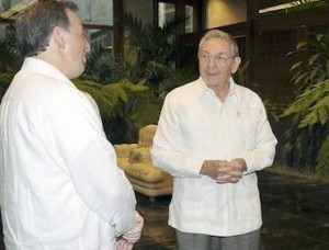 Raúl Castro recibió en la tarde del 8 de septiembre a Meade Kuribreña, durante su visita de trabajo a Cuba.