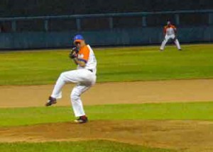 Noelvis Hernández cargó con su segunda derrota de la Serie. FOTO/Oscar ALFONSO 